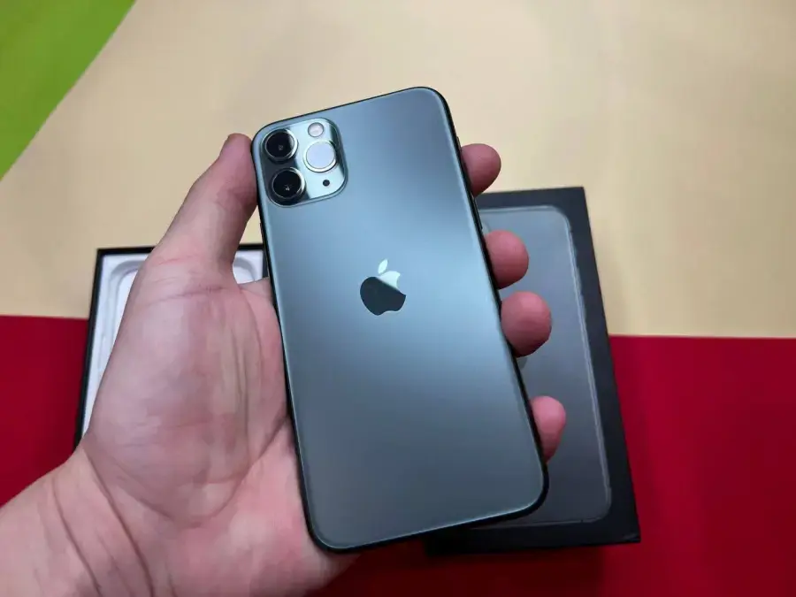 📲USED Apple iPhone 11 Pro 256GB Midnight Green (MWCQ2), 🔋100% (Состояние - 8/10, Комплект - iPhone, коробка | гарантия - 1 мес.)