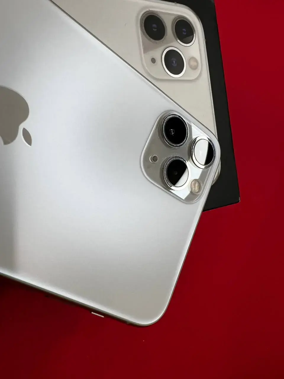 📲USED Apple iPhone 11 Pro Max 256GB Silver (MWH52),🔋88% (Состояние - 9/10, Комплект - iPhone, кабель зарядки | гарантия - 1 мес.)