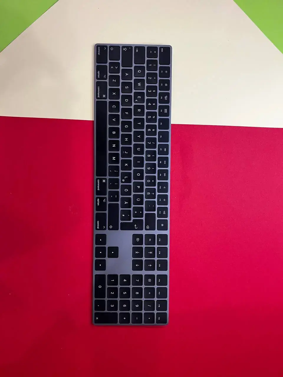 🖥 USED iMac Pro (MQ2Y2) (8-ядерний Intel Xeon W/32 ГБ/1TB SSD/ Radeon Pro Vega 56 8 ГБ) (Стан - 10/10. Комплект - повний | гарантія - 1 міс.)