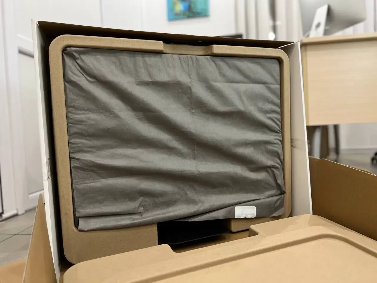 🖥 USED iMac Pro (MQ2Y2) (8-ядерний Intel Xeon W/32 ГБ/1TB SSD/ Radeon Pro Vega 56 8 ГБ) (Стан - 10/10. Комплект - повний | гарантія - 1 міс.)