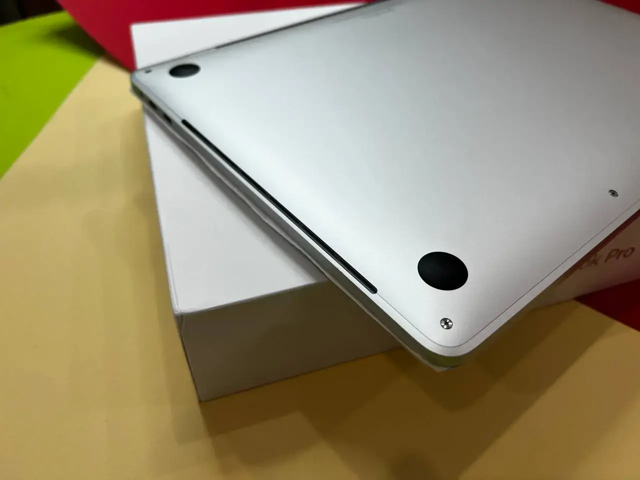 💻 USED MacBook Pro 13" Silver (MR9U2) 2018 (i5/8GB/256SSD), (Стан - 9/10. Комплект - повний, гарантія - 1 міс.) - Cycle 770