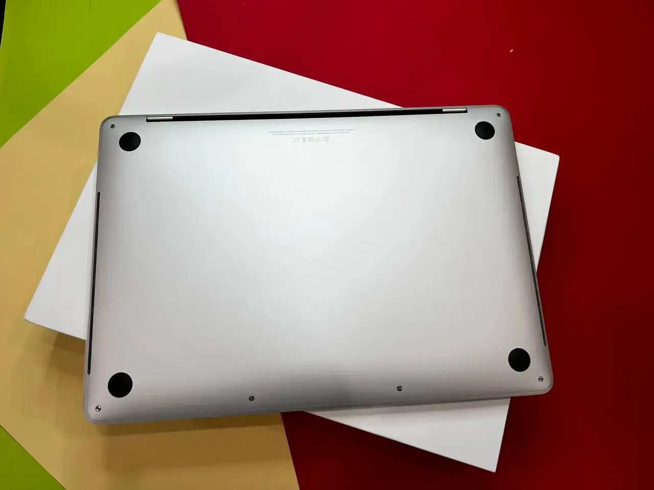 💻 USED MacBook Pro 13" Silver (MR9U2) 2018 (i5/8GB/256SSD), (Стан - 9/10. Комплект - повний, гарантія - 1 міс.) - Cycle 770