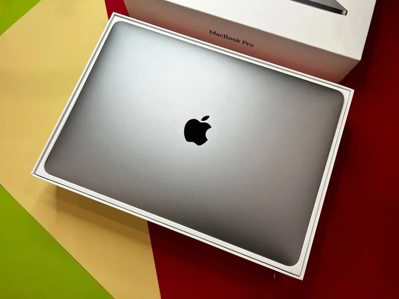 USED MacBook Pro 13" Space Gray (MPXQ2) 2017 (i5/8GB/128SSD), (Стан - 8/10. Комплект - повний, гарантія - 1 міс.) - Cycle 544