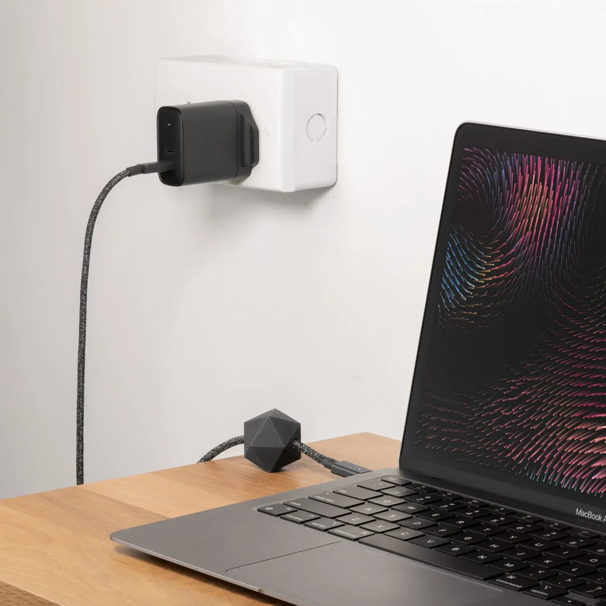 Зарядное устройство Native Union Fast GaN Charger PD 65W Black (FAST-PD65-BLK-EU)