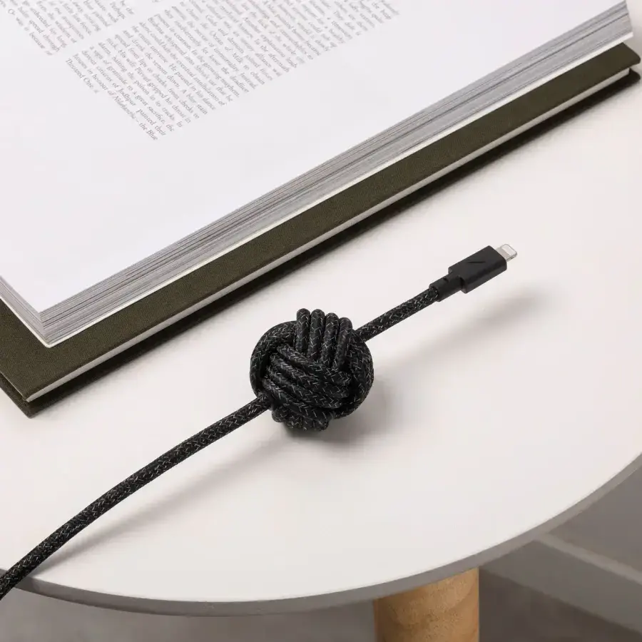 Кабель Native Union Night Cable USB-C to Lightning Cosmos Black (3 m) (NCABLE-CL-COS-AP, NCABLE-CL-CS-BK-NP)