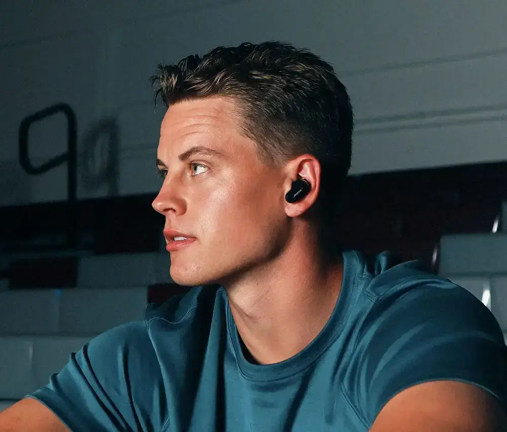 Навушники Bose QuietComfort Earbuds II with Fabric Case Cover - Triple Black (883974-0010)