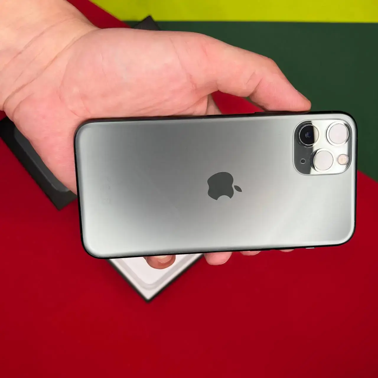 📲USED Apple iPhone 11 Pro 64GB Midnight Green (MWC62),🔋100% (Стан - 8.5/10, Комплект - iPhone, коробка | гарантія - 1 міс.)