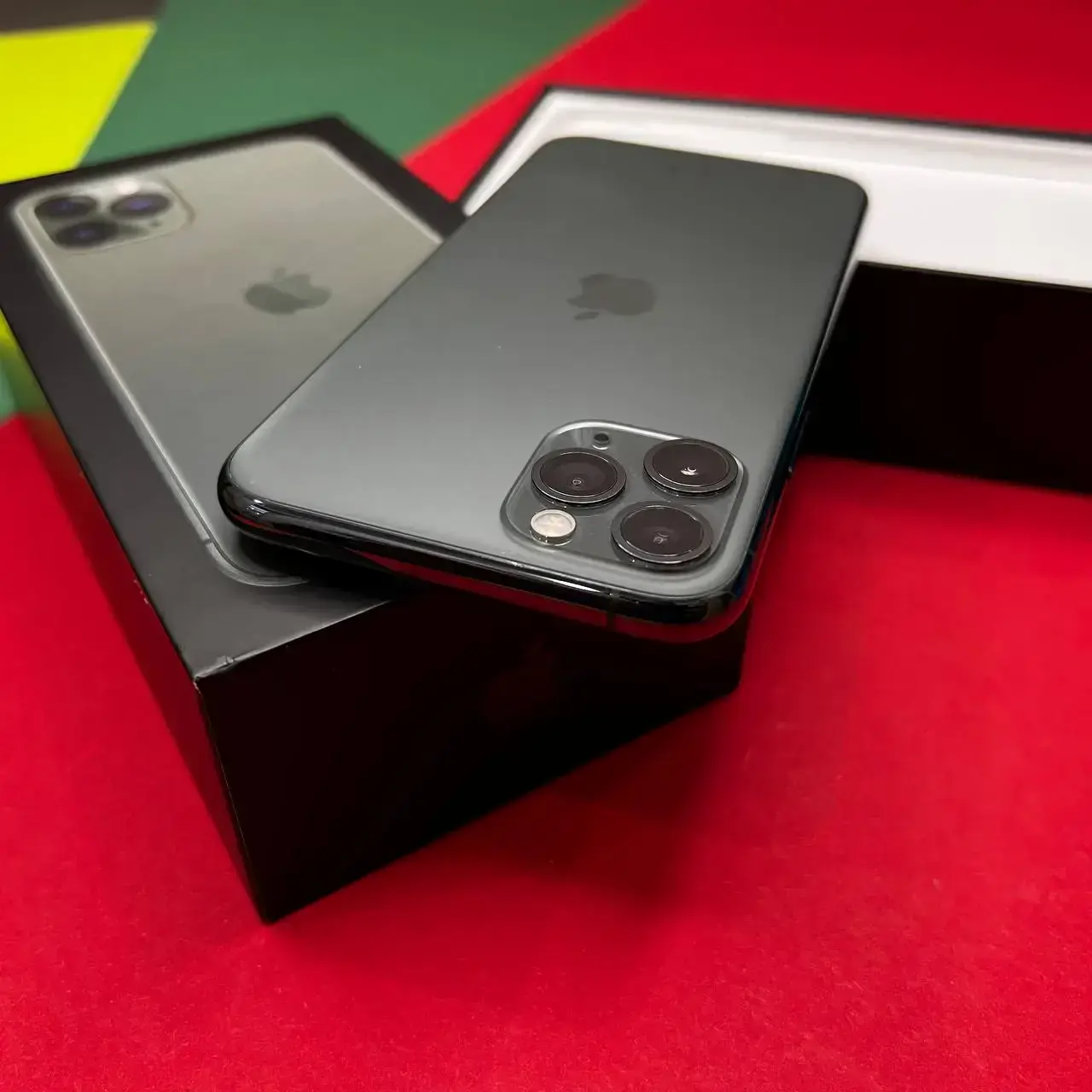 📲USED Apple iPhone 11 Pro 64GB Midnight Green (MWC62),🔋100% (Стан - 8.5/10, Комплект - iPhone, коробка | гарантія - 1 міс.)