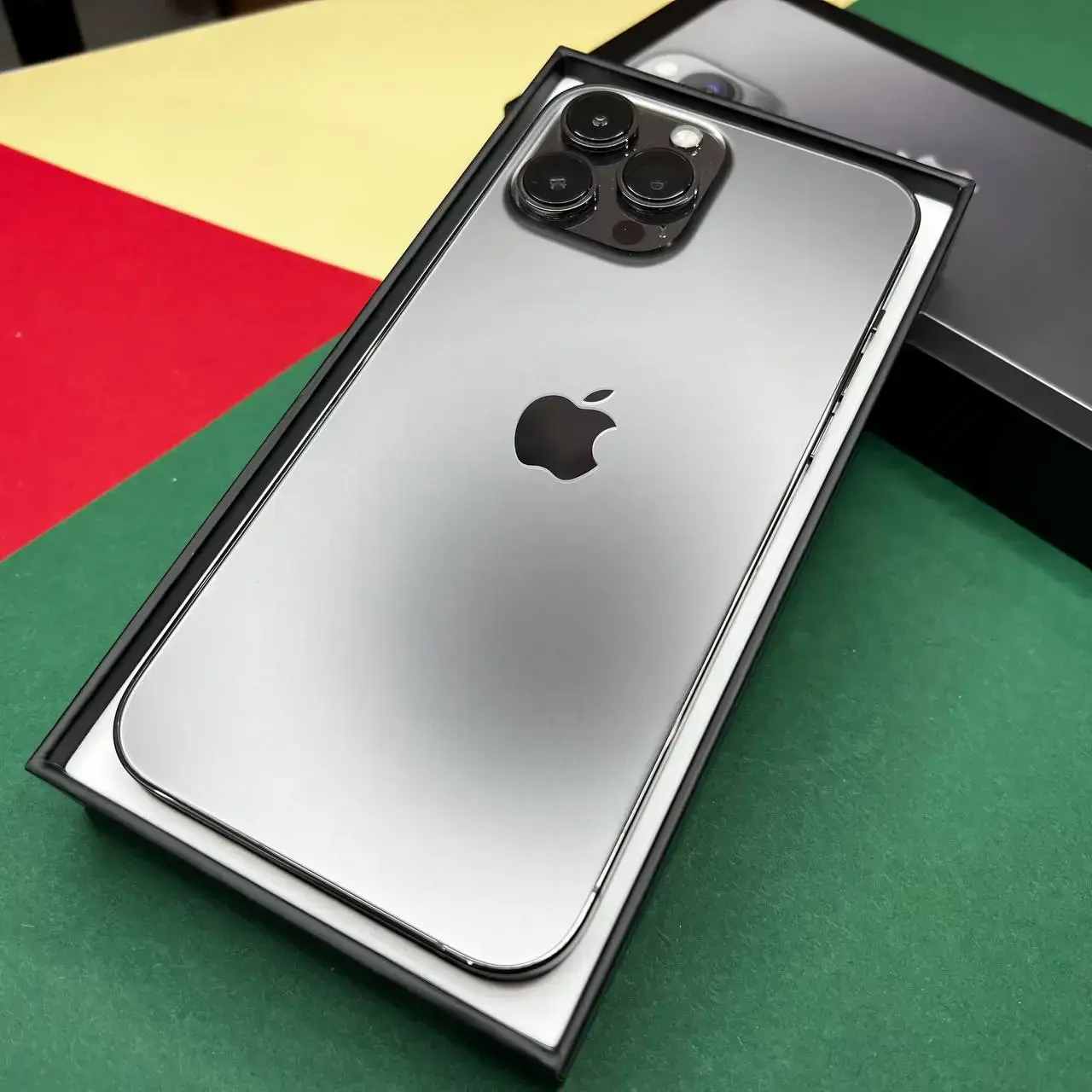 📲USED Apple iPhone 13 Pro Max 256GB Graphite (MLKR3, MLLA3),🔋90% (Стан - 9.5/10, Комплект - повний | гарантія - 1 міс.)