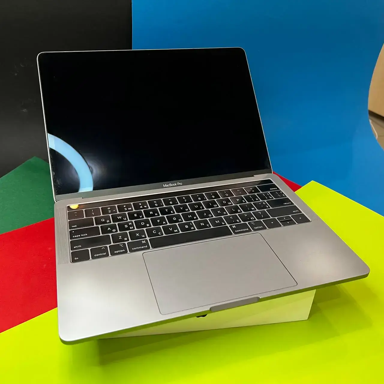 💻 USED MacBook Pro 13" Space Gray (MUHP2) 2019 (i5/8GB/256SSD), (Стан - 8/10. Комплект - повний, гарантія - 1 міс.) - Cycle 255