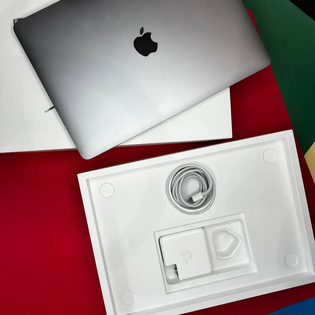 💻 USED MacBook Pro 13" Space Gray (MXK32) 2020 (i5/8GB/256SSD), (Стан - 8.9/10. Комплект - повний, гарантія - 1 міс.) - Cycle 280