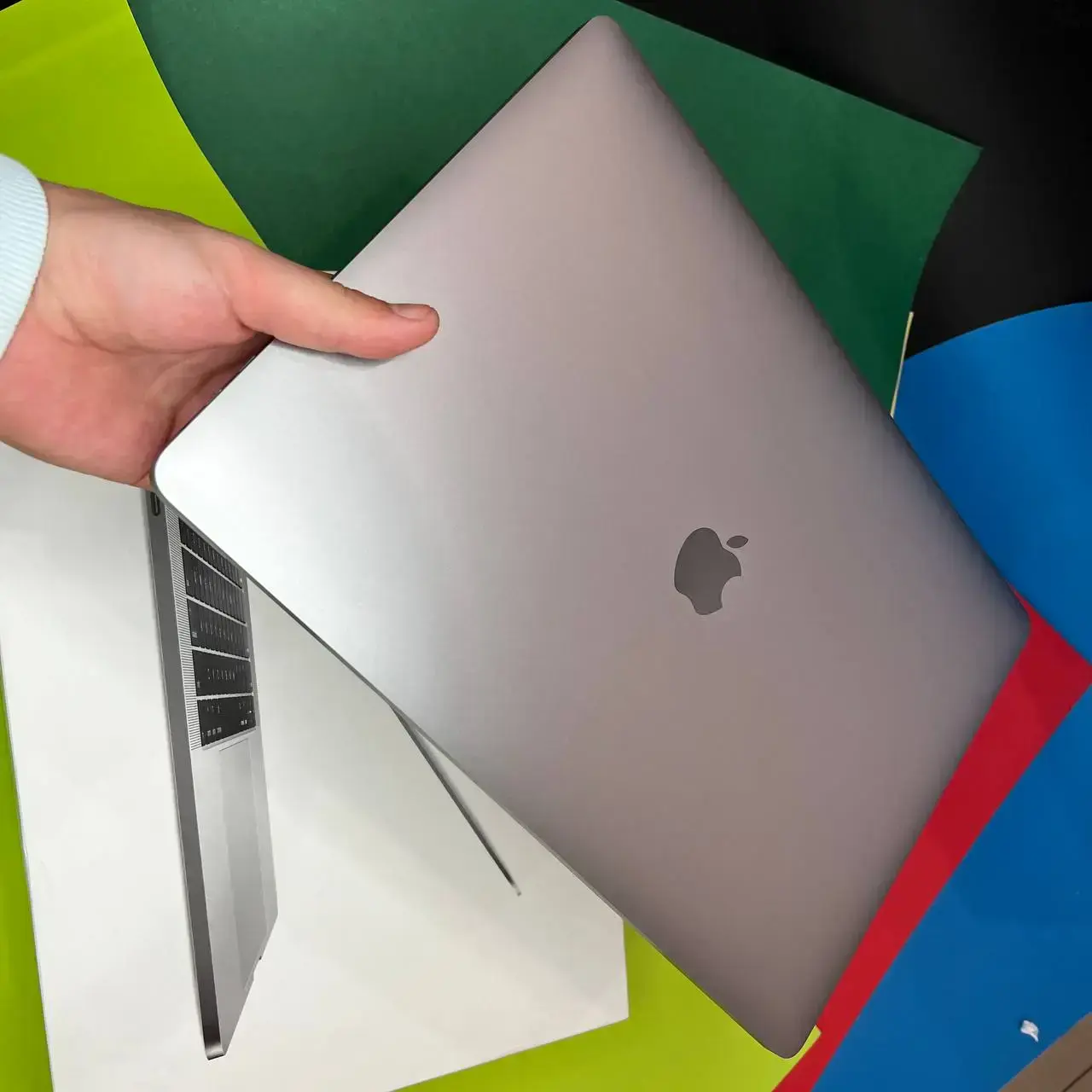 💻 USED MacBook Pro 15" Space Gray (MPTR2) 2017, (i7/16GB/256GB) (Стан - 9/10. Комплект - повний | гарантія - 1 міс.) - Cycle 418