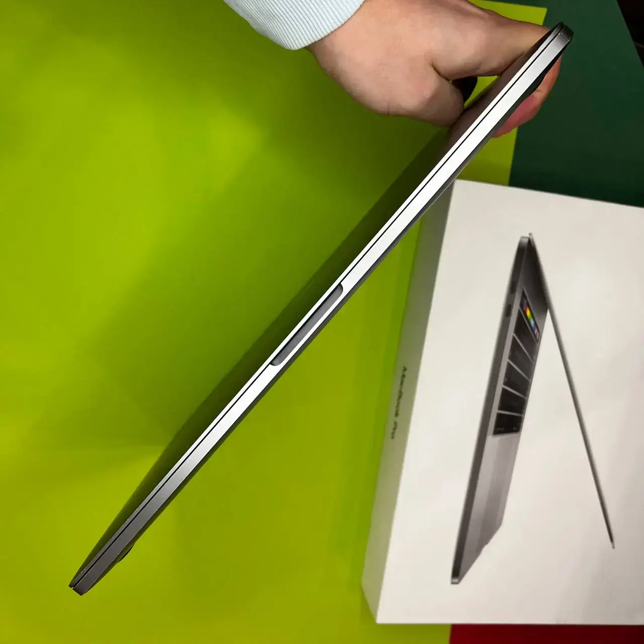 💻 USED MacBook Pro 15" Space Gray (MPTT2) 2017, (i7/16GB/512GB), (Стан - 8.5/10. Комплект - повний | гарантія - 1 міс.) - Cycle 1