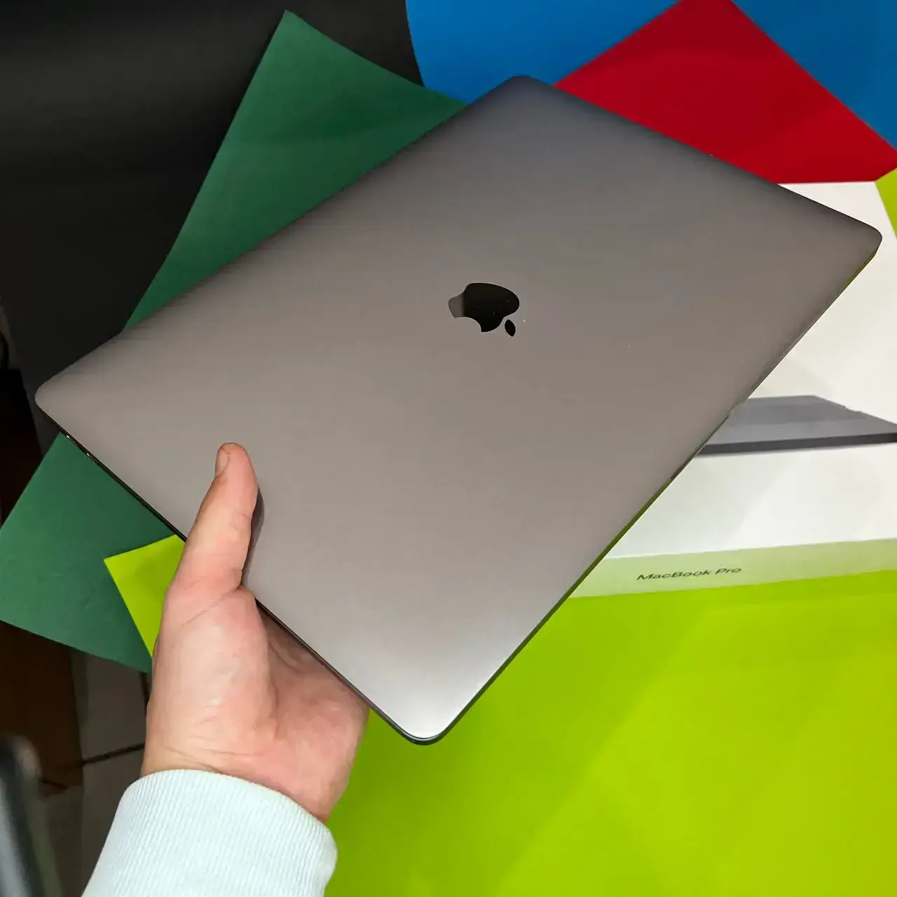 💻 USED MacBook Pro 15" Space Gray (MV902) 2019, (i7/16GB/256GB) (Стан - 9/10. Комплект - повний | гарантія - 1 міс.) - Cycle 285