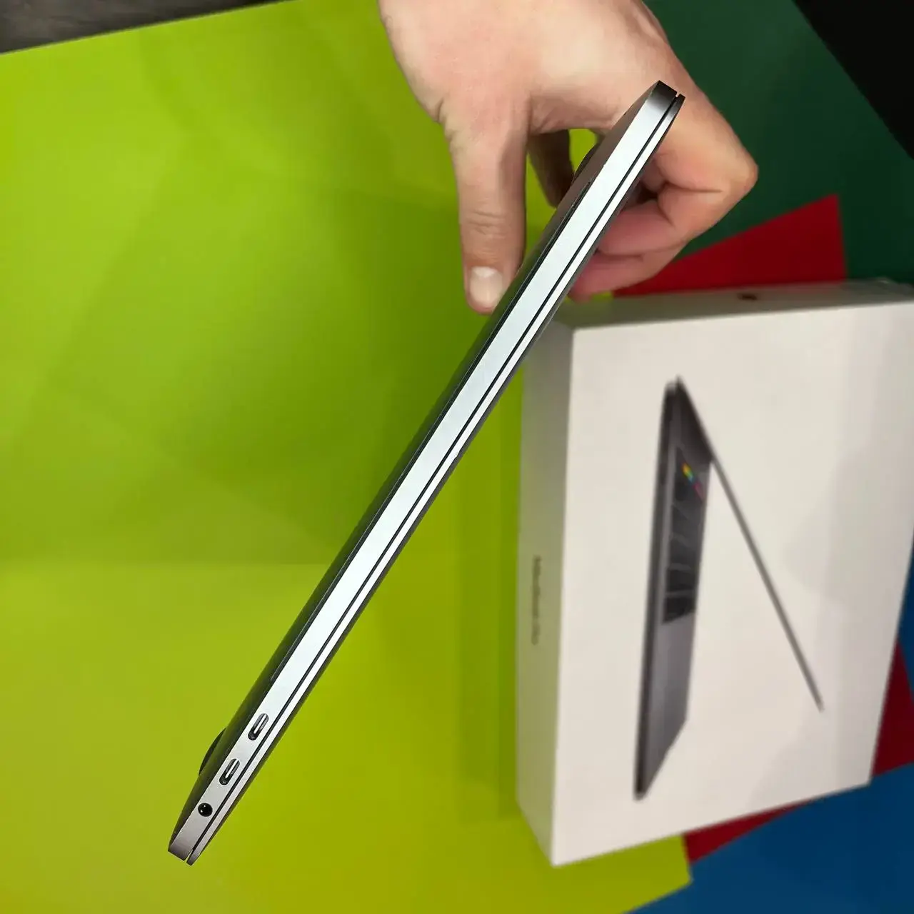 💻 USED MacBook Pro 15" Space Gray (MV902) 2019, (i7/16GB/256GB) (Стан - 9/10. Комплект - повний | гарантія - 1 міс.) - Cycle 285