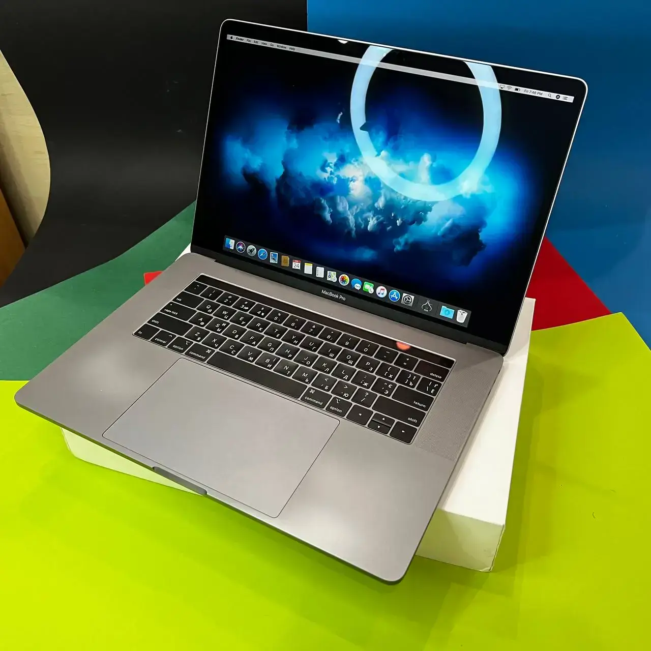 💻 USED MacBook Pro 15" Space Gray (MV902) 2019, (i7/16GB/256GB) (Стан - 9/10. Комплект - повний | гарантія - 1 міс.) - Cycle 285