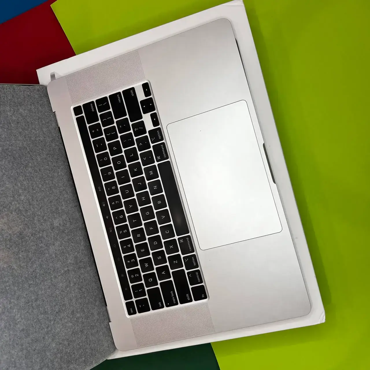 💻 USED MacBook Pro 16" Silver (MVVM2) 2019, (i9/16GB/1TB) (Стан - 9.5/10. Комплект - повний | гарантія - 1 міс.) - Cycle 655