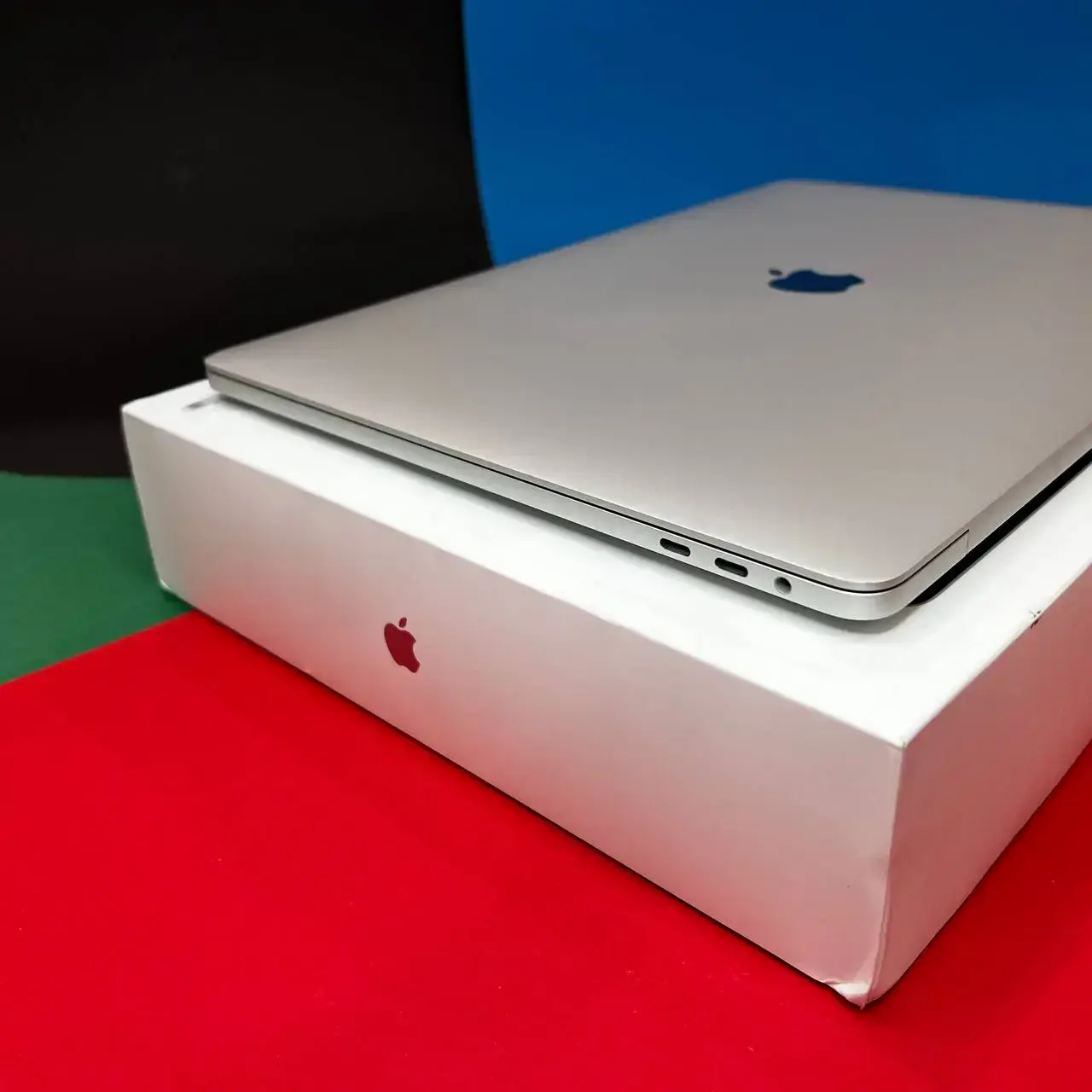 💻 USED MacBook Pro 16" Silver (Z0Y3000HL) 2019, (i9/32GB/1TB/4GB) (Стан - 9/10. Комплект - повний | гарантія - 1 міс.) - Cycle 583