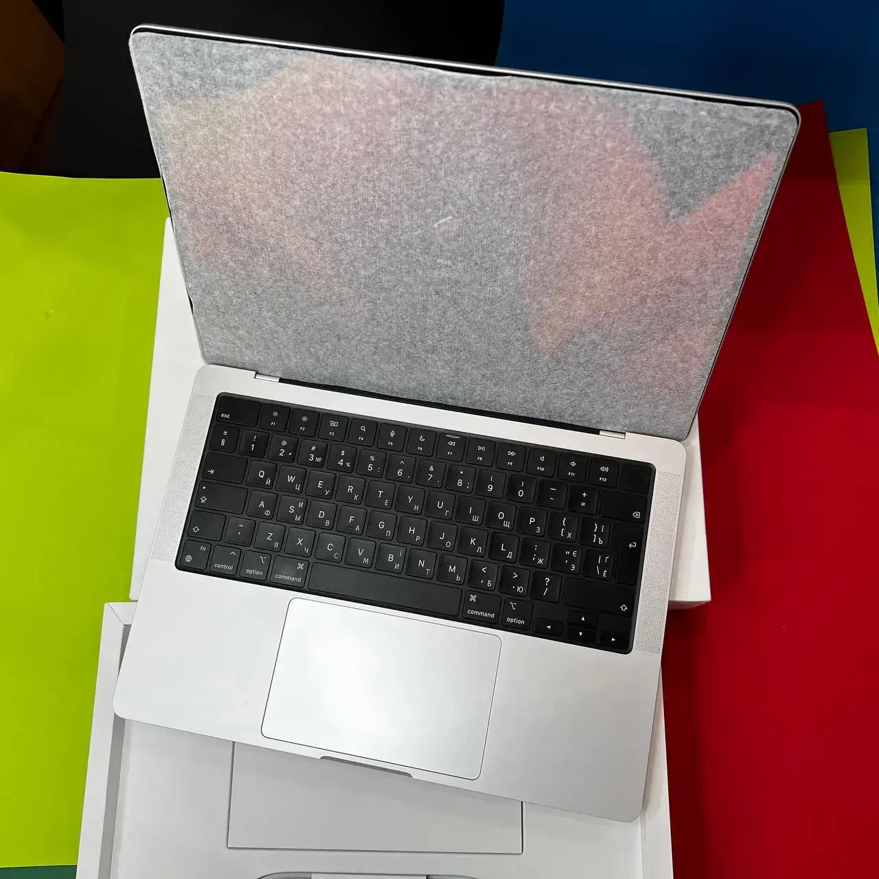 💻 USED MacBook Pro 14" Silver (MKGT3) 2021, (M1 Pro/16GB/1TB SSD) (Стан - 9.5/10. Комплект - повний | гарантія - 1 міс.) - Cycle 52