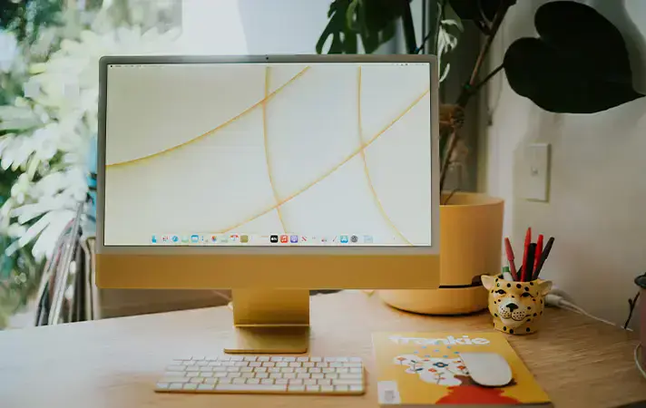 Apple разрабатывает 42-дюймовый iMac с OLED-дисплеем