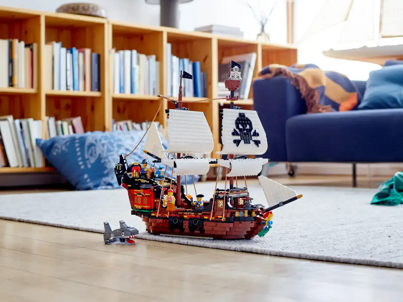 Блоковий конструктор LEGO Creator Піратський корабель (31109)