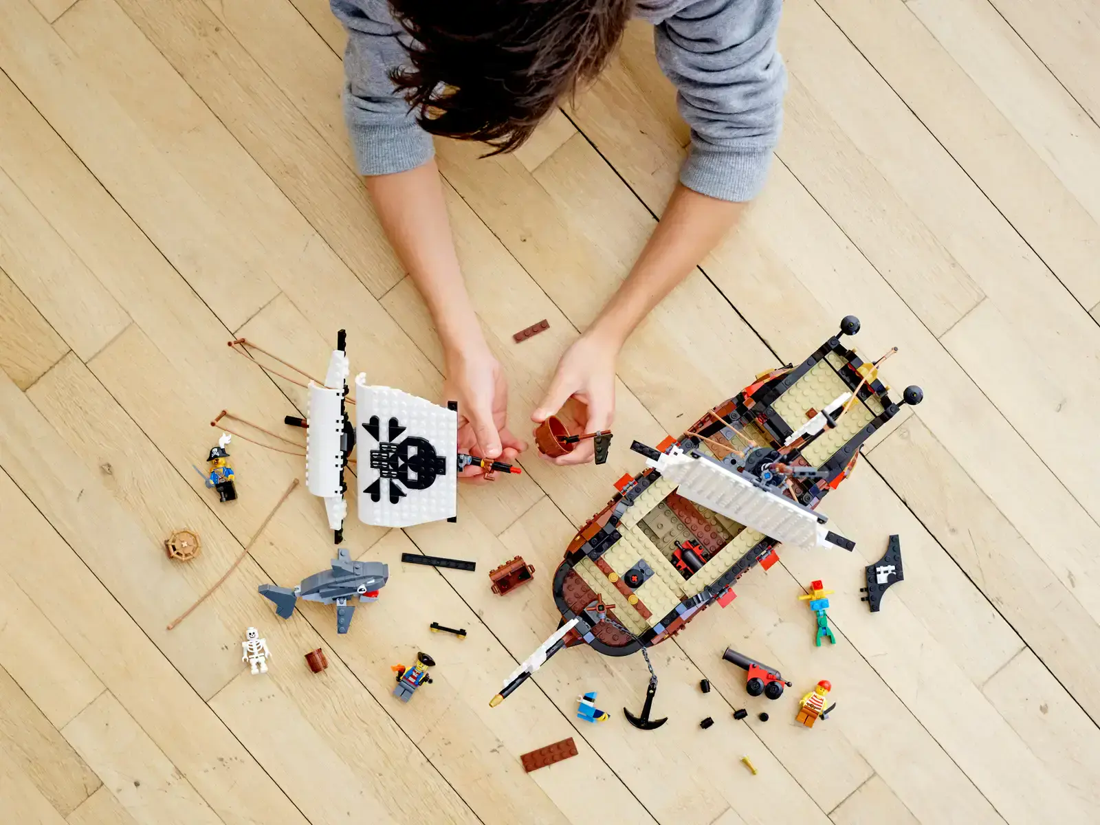 Блоковий конструктор LEGO Creator Піратський корабель (31109)