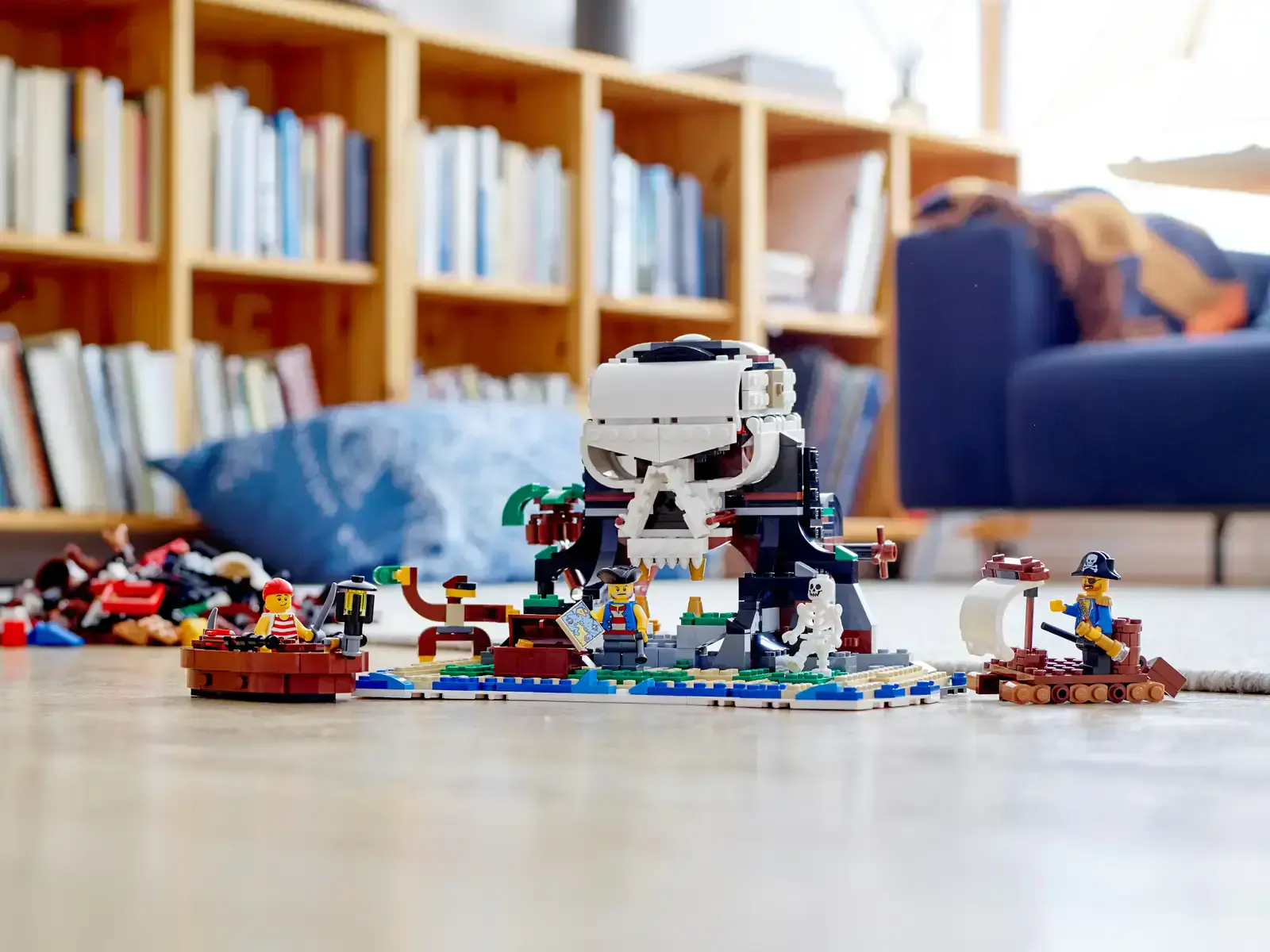 Блоковий конструктор LEGO Creator Піратський корабель (31109)