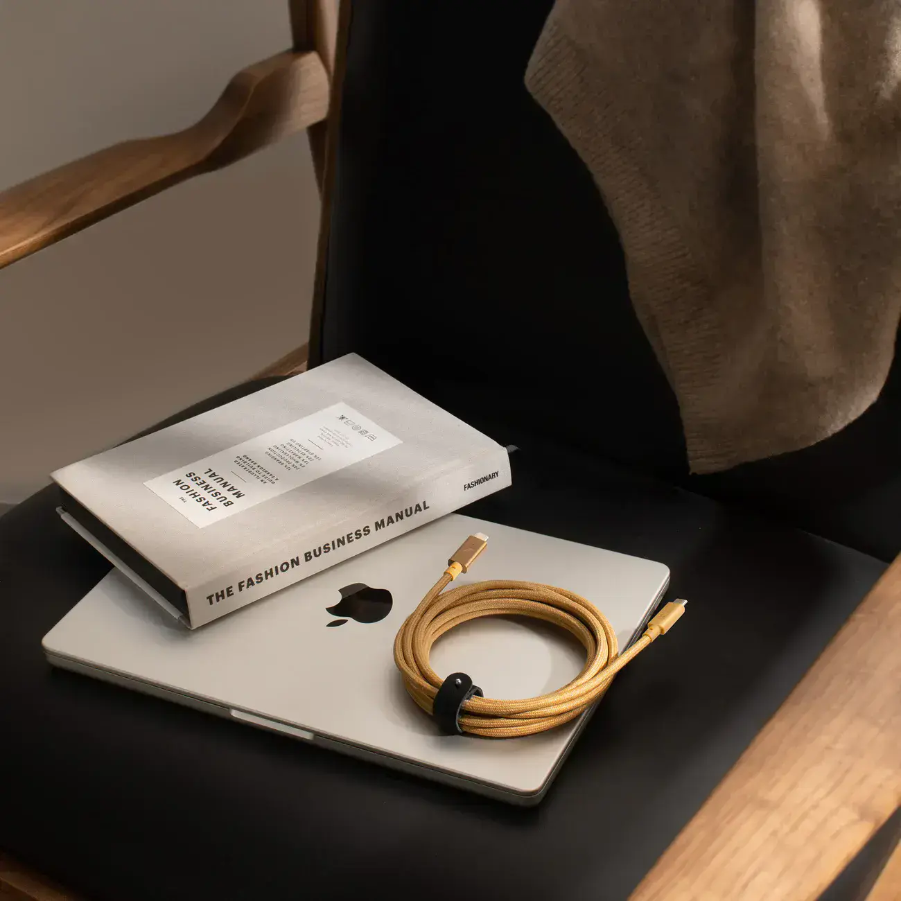 Кабель Native Union Belt Cable USB-C to USB-C Pro 240W Slate Green (2.4 m) (BELT-PRO2-GRN-NP)