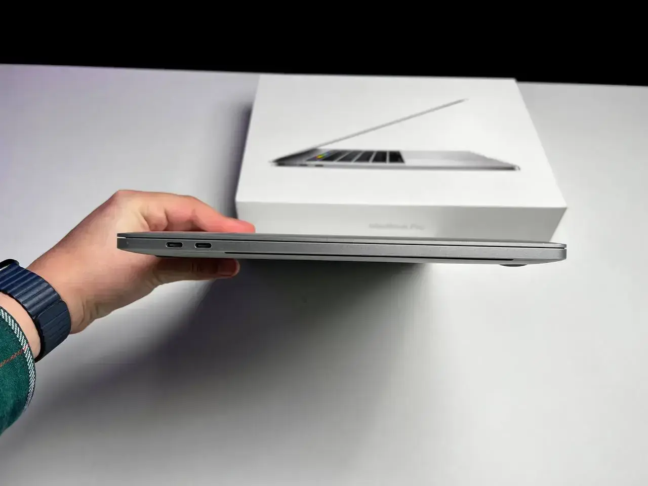 💻 MacBook Pro 15" Silver (MLW72) 2016 (Стан - 8.5/10. Комплект - повний | гарантія - 1 міс.) - Cycle 0