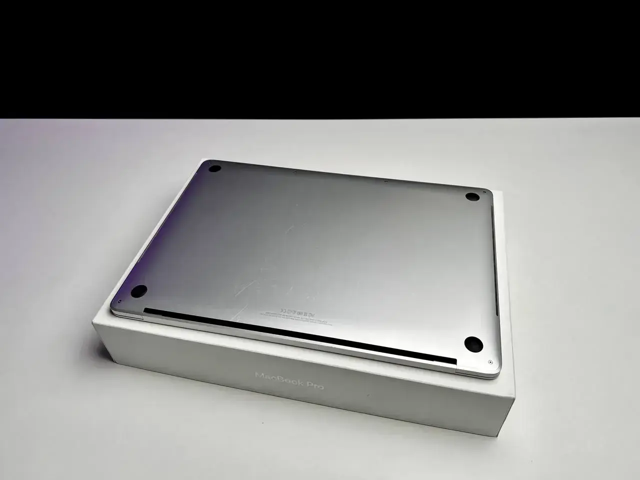 💻 MacBook Pro 15" Silver (MLW72) 2016 (Стан - 8.5/10. Комплект - повний | гарантія - 1 міс.) - Cycle 0