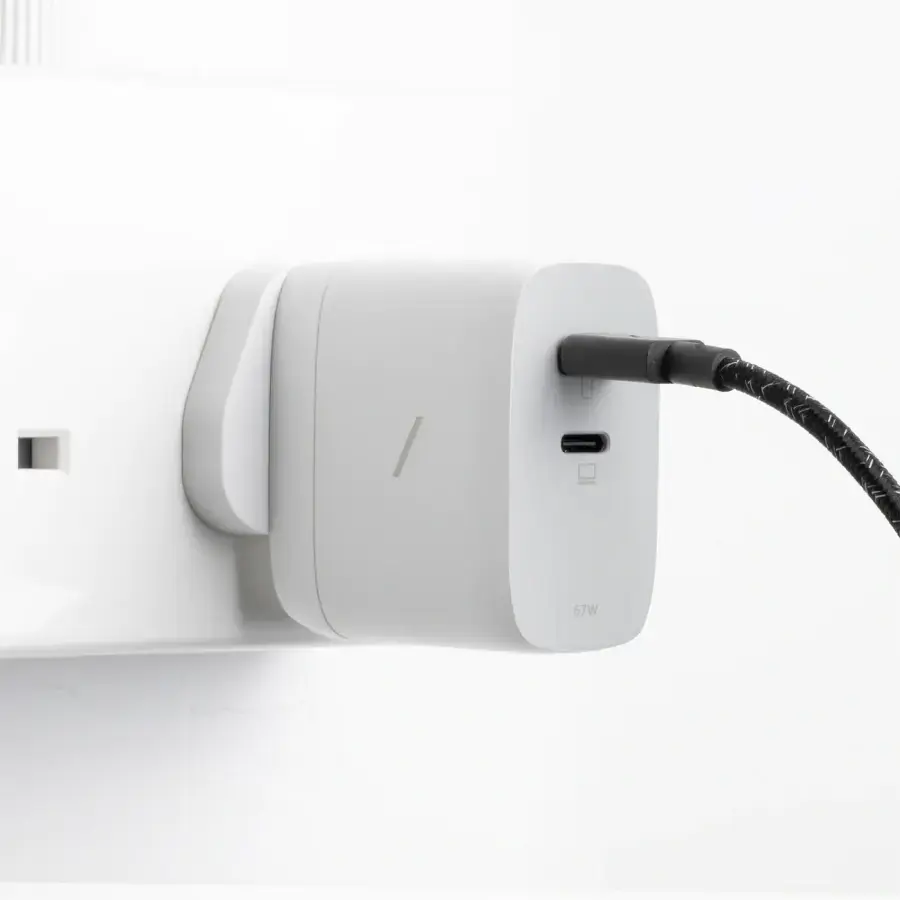 Мережевий зарядний пристрій Native Union Fast GaN Charger PD 67W Dual USB-C Port White (FAST-PD67-WHT-INT)