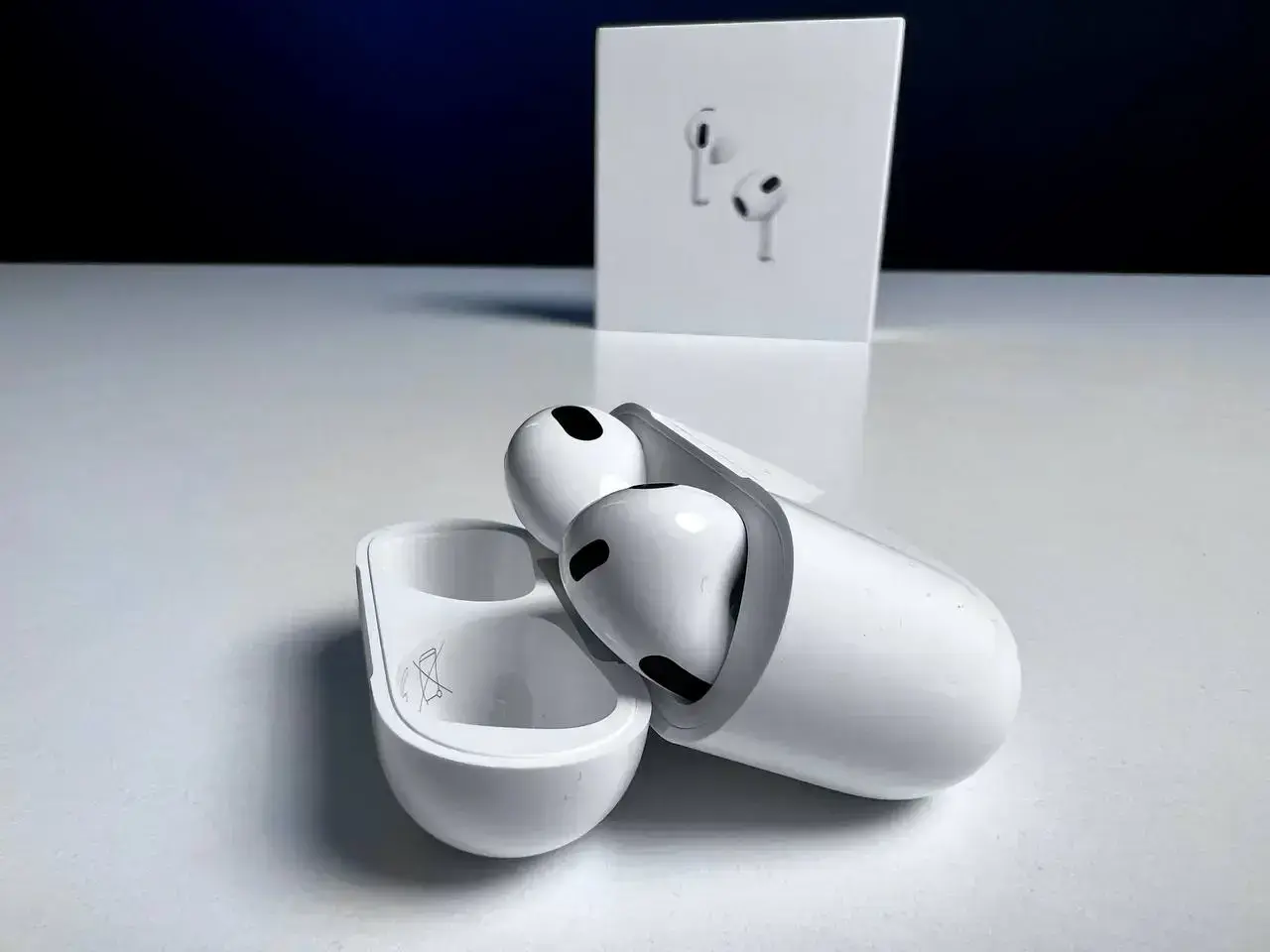 🎧OPEN BOX Apple AirPods 3 with MagSafe Charging Case (MME73)