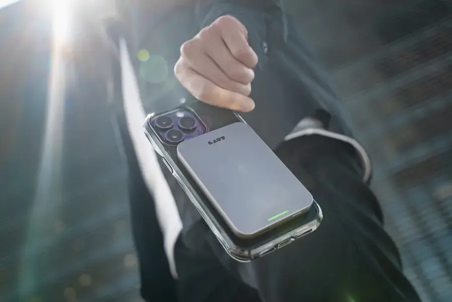 Портативний зарядний пристрій LAUT Power Charge Crystal with MagSafe Power Bank 5000mAh - Black (L_PCC_BK)