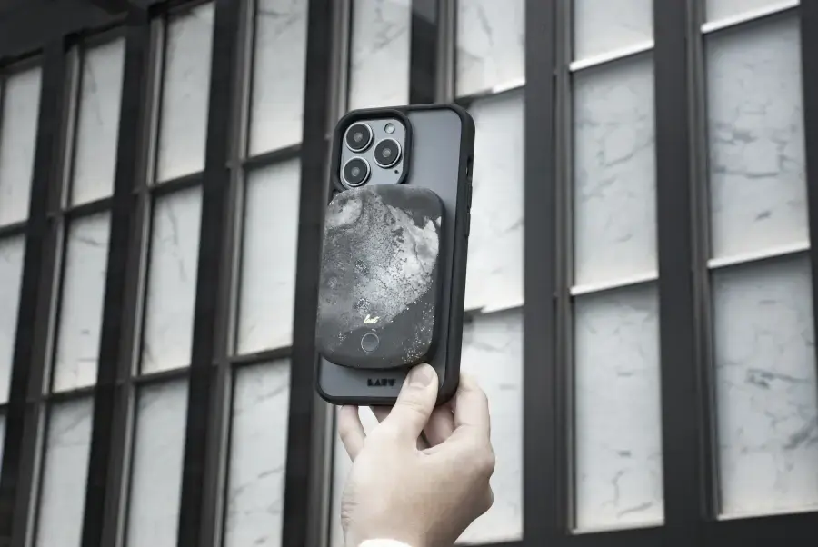 Портативний зарядний пристрій LAUT Power Charge Handy with MagSafe Power Bank 5000mAh - Black (L_PCH_BM)