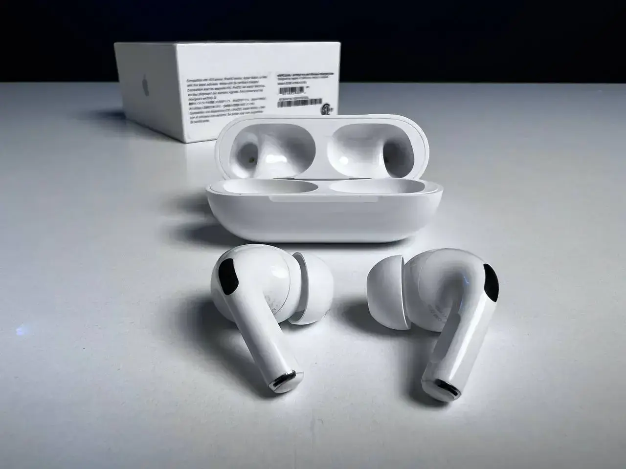 🎧USED Apple AirPods Pro (MWP22), (Стан - 9/10, гарантія - 1 міс.)
