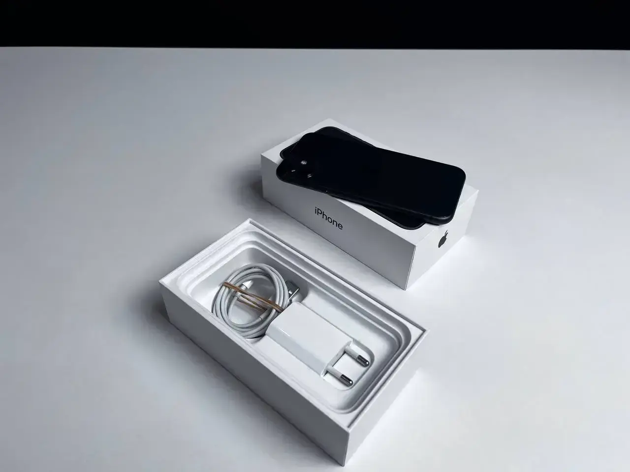 📲USED Apple iPhone 11 128GB Black (MHCX3, MHDH3) 🔋100% (Стан - 9.5/10, Комплект - iPhone, коробка, кабель та блок | гарантія - 1 міс.)