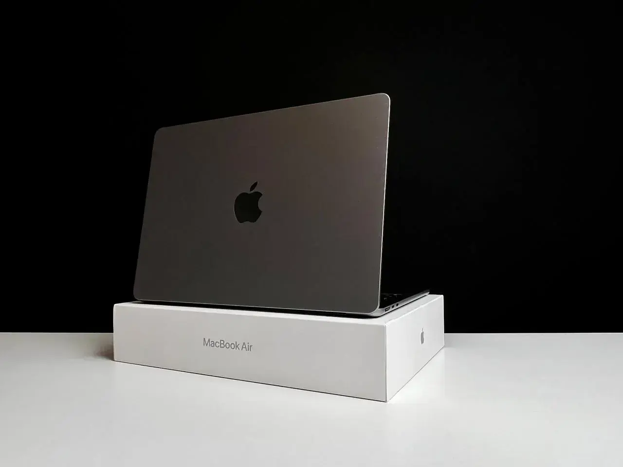 💻 USED MacBook Air 13.6" Space Gray 2022 (MLXW3), (М2/8GB/256SSD) (Стан - 10/10. Комплект - повний | гарантія - 1 міс.) - Cycle 75