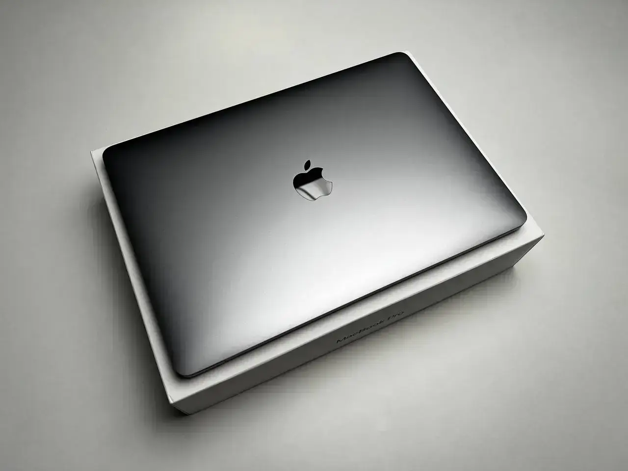 💻 USED MacBook Pro 13" Space Gray (MR9R2) 2018 (Стан - 9/10. Комплект - повний | гарантія - 1 міс.) - Cycle 0