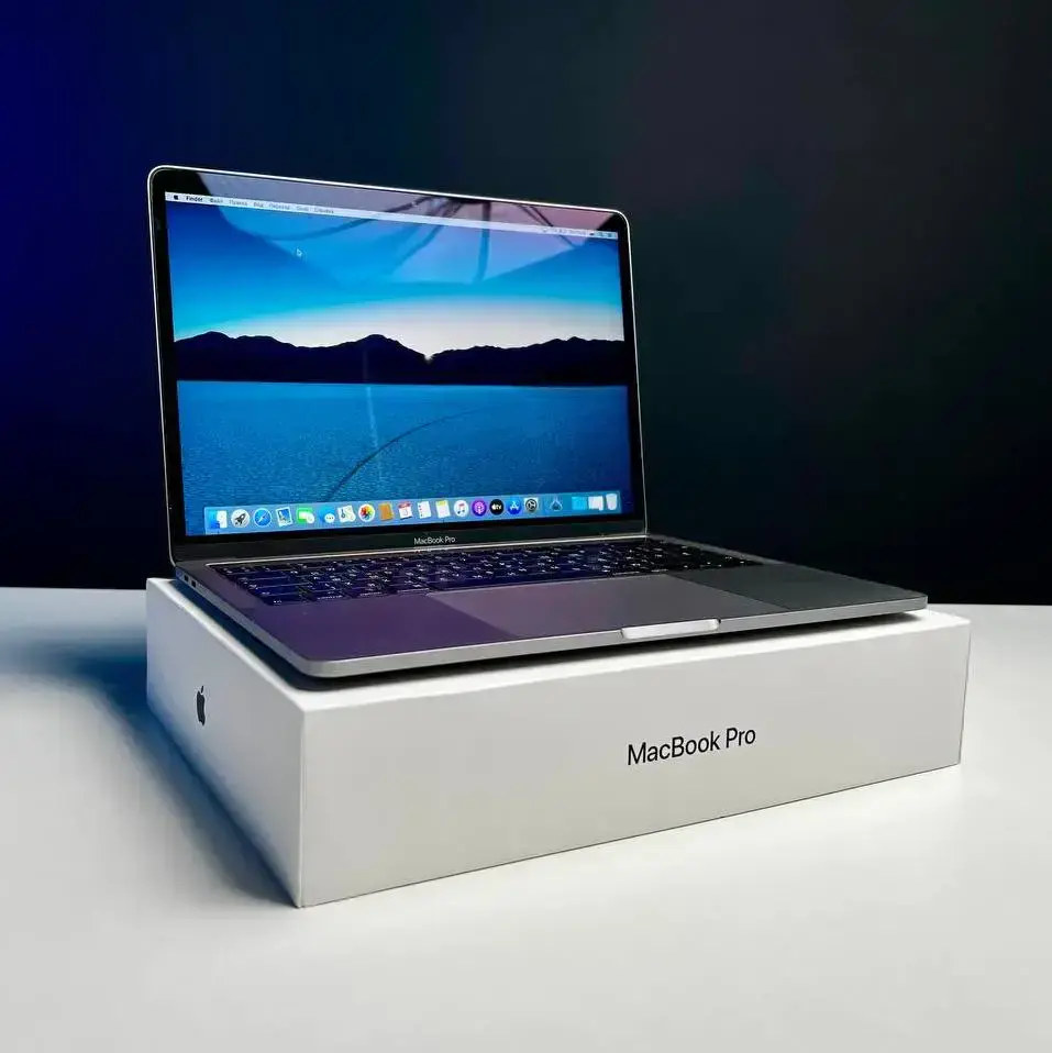 💻 USED MacBook Pro 13" Space Gray (MR9R2) 2018 (Стан - 9/10. Комплект - повний | гарантія - 1 міс.) - Cycle 0