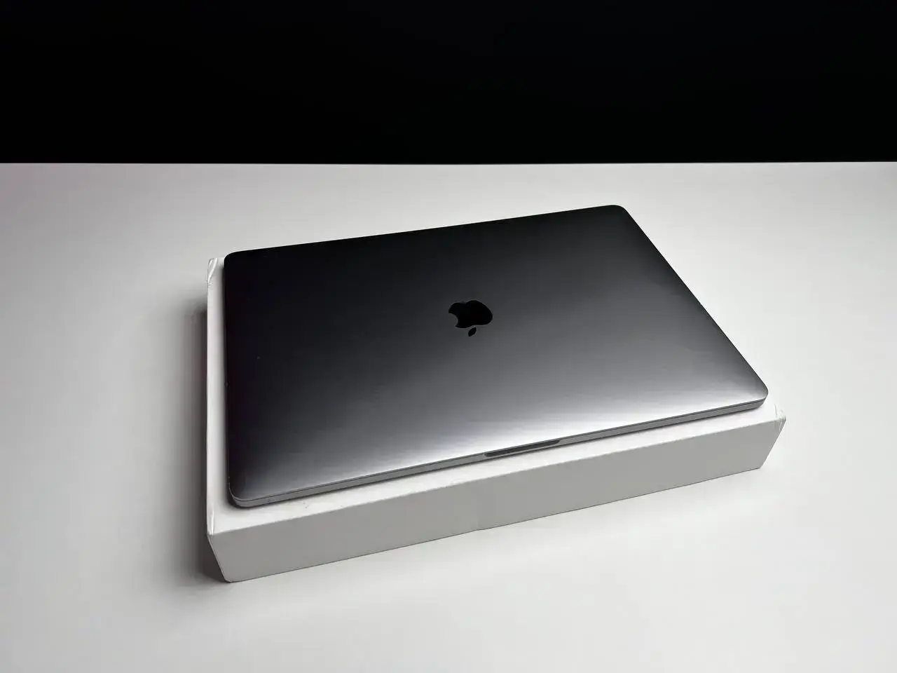 🖥 USED MacBook Pro 15" Space Gray (MV902) 2019 (Стан - 9/10. Комплект - повний | гарантія - 1 міс.) - Cycle 797