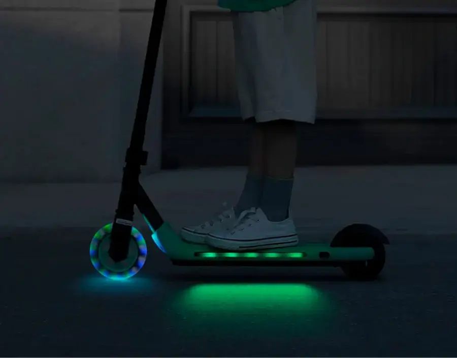 Електросамокат Ninebot by Segway eKickScooter ZING А6 - Turquoise (AA.00.0011.62)