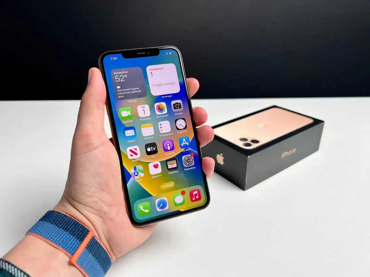 📲USED Apple iPhone 11 Pro Max 256GB Gold (MWH62)🔋100% (Стан - 9.5/10, Комплект - коробка, кабель та блок зарядки | гарантія - 1 міс.)