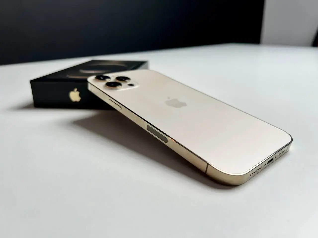 USED Apple iPhone 12 Pro Max 256GB Gold (MGCM3, MGDE3)🔋85% (Стан - 9/10, Комплект - повний | гарантія - 1 міс.)