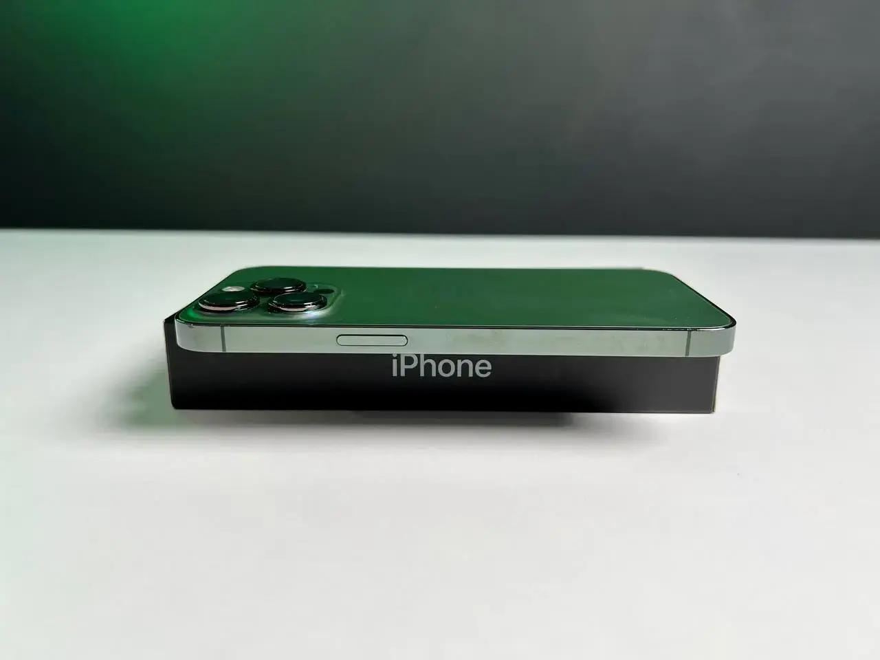 📲USED Apple iPhone 13 Pro 256GB Alpine Green (MNDU3, MNE33)🔋92% (Стан - 8.5/10, Комплект - повний | гарантія - 1 міс.)