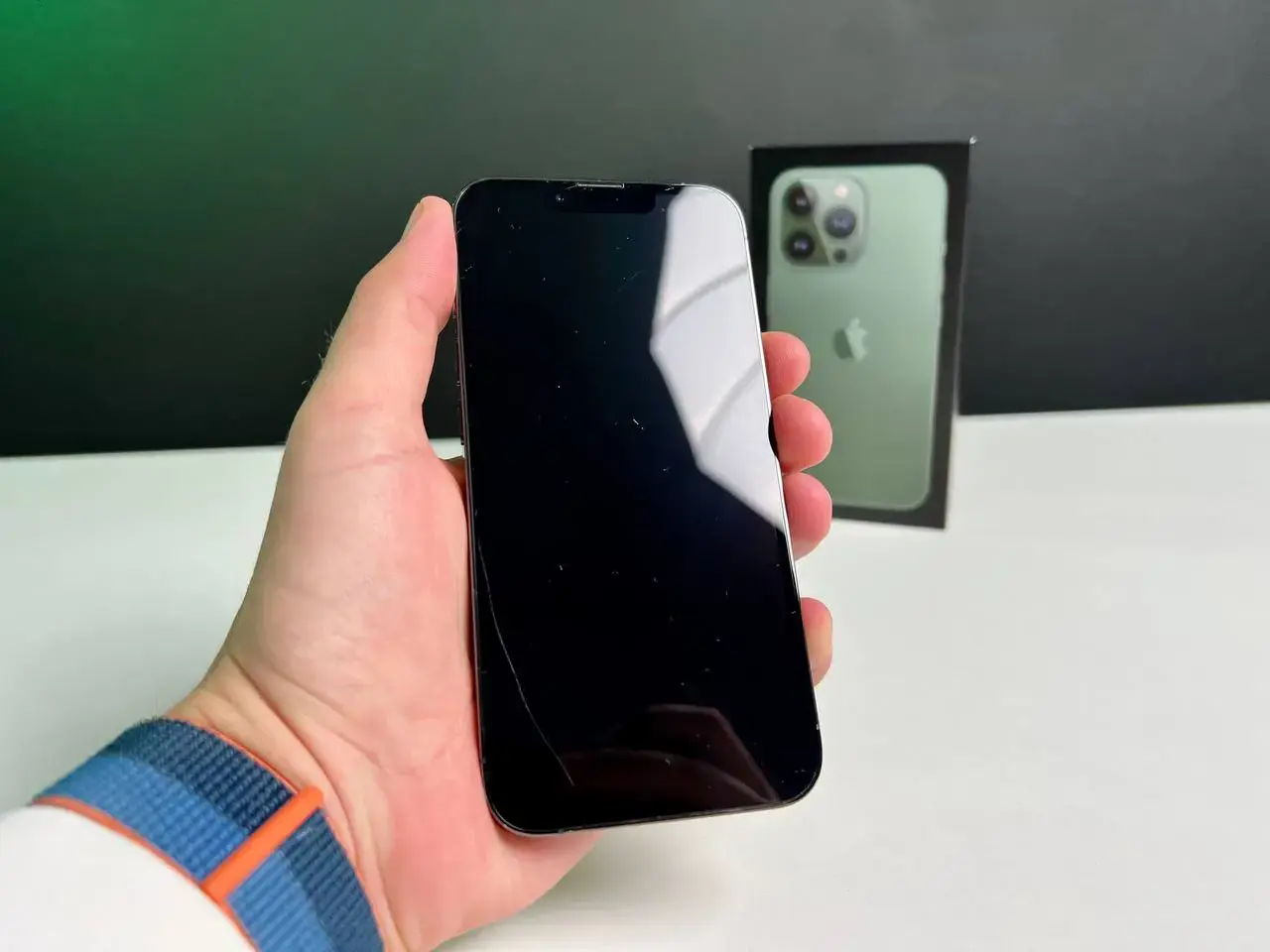 📲USED Apple iPhone 13 Pro 256GB Alpine Green (MNDU3, MNE33)🔋92% (Стан - 8.5/10, Комплект - повний | гарантія - 1 міс.)