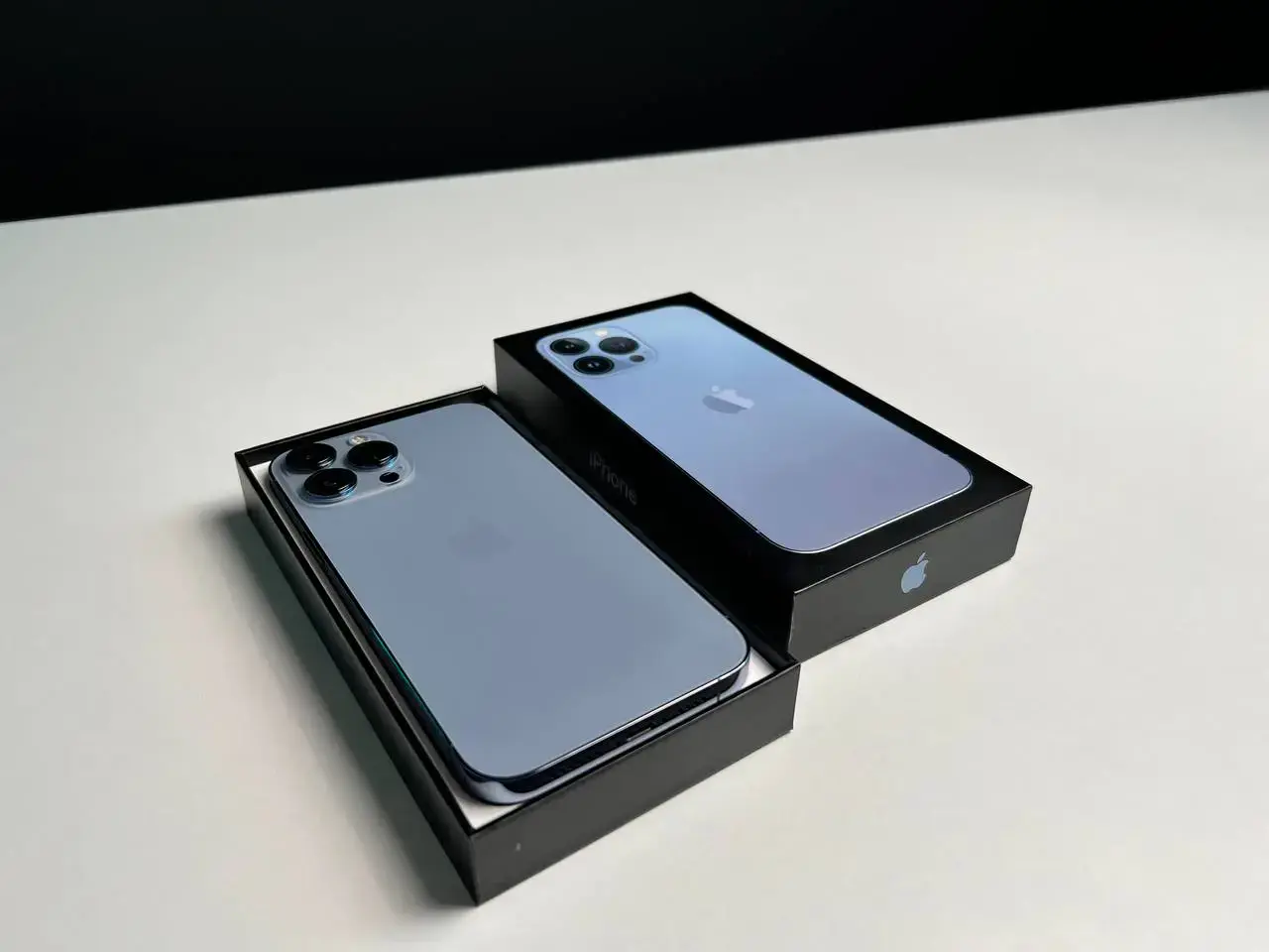 📲USED Apple iPhone 13 Pro Max 256GB Sierra Blue (MLKV3, MLLE3)🔋87% (Стан - 10/10, Комплект - повний | гарантія - 1 міс.)