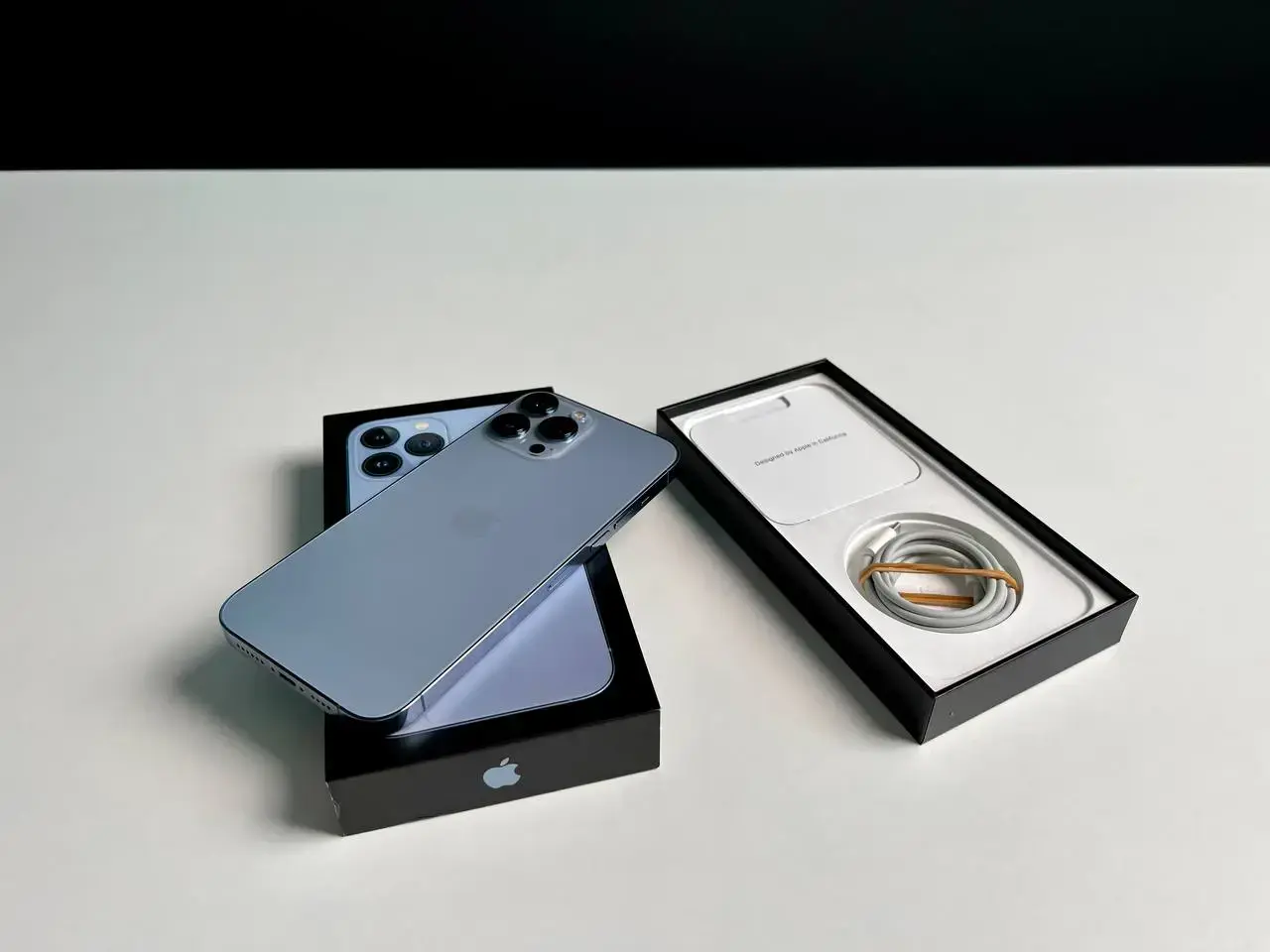 📲USED Apple iPhone 13 Pro Max 256GB Sierra Blue (MLKV3, MLLE3)🔋87% (Стан - 10/10, Комплект - повний | гарантія - 1 міс.)