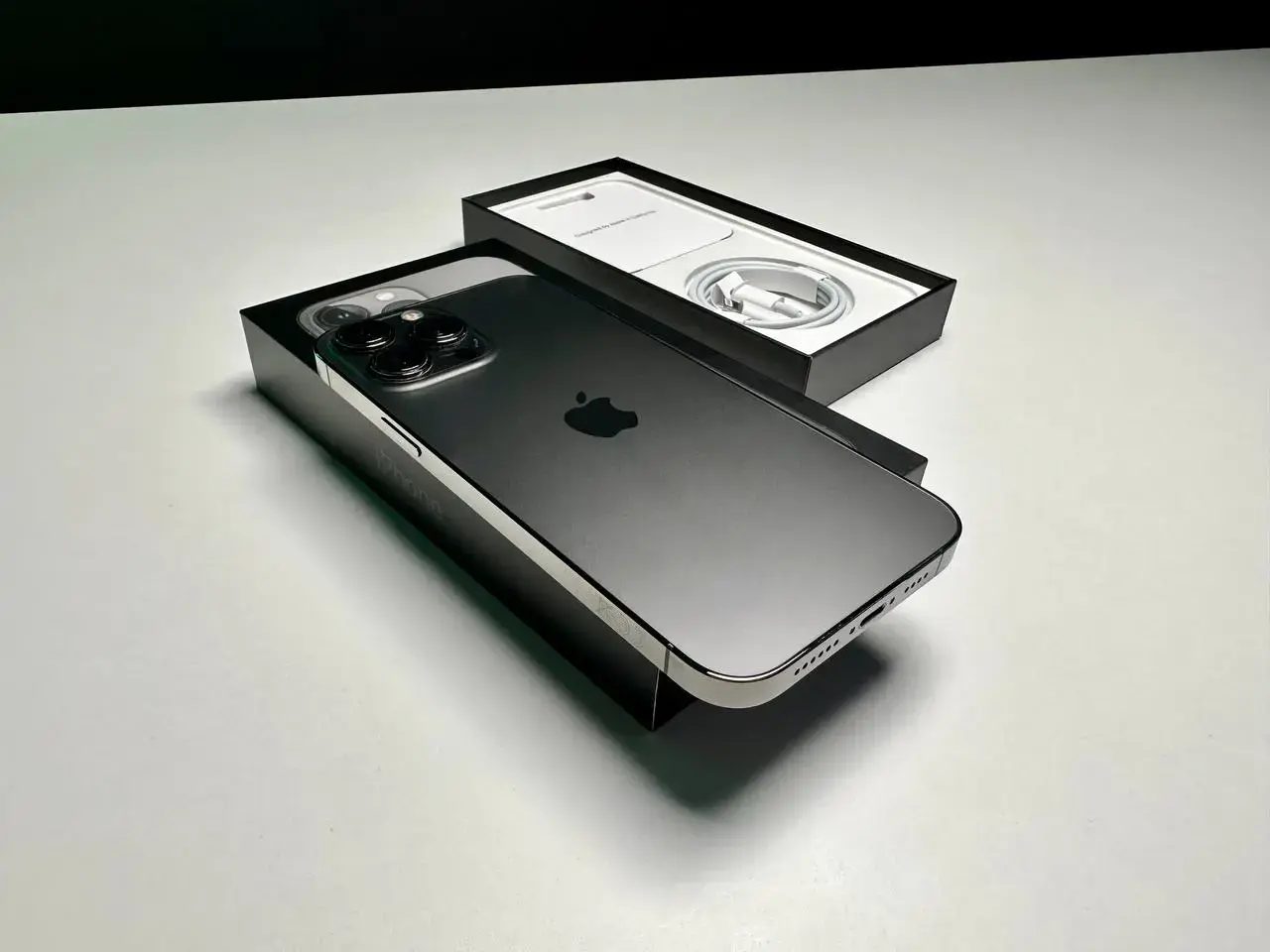 USED Apple iPhone 13 Pro Max 512GB Graphite (MLKW3, MLLF3)🔋92% (Стан - 9.3/10, Комплект - повний | гарантія - 1 міс.)