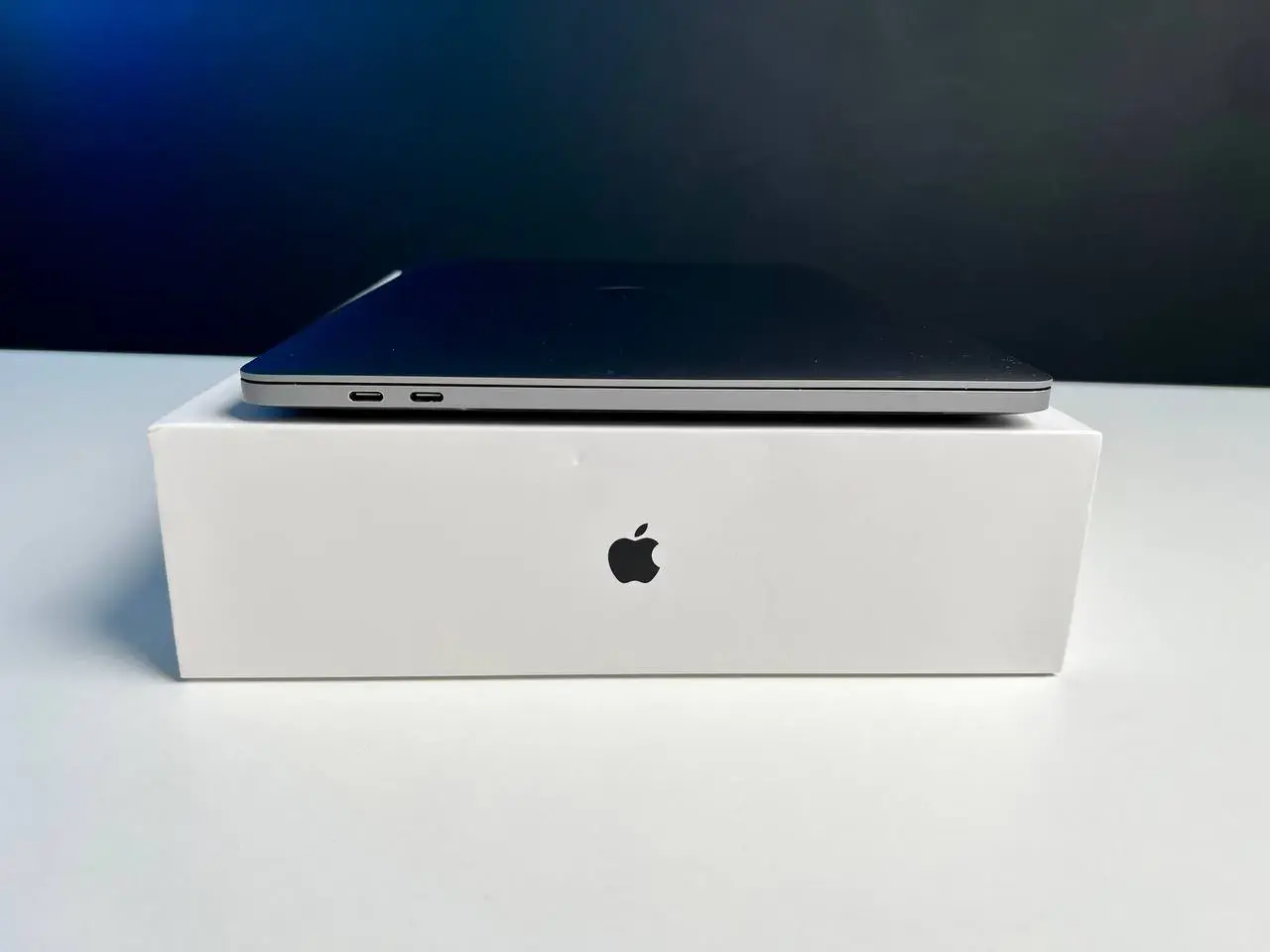 USED MacBook Pro 13" Space Gray (Z0Y60002F) 2020 (i5/32GB/512SSD)(Стан - 9/10. Комплект - повний | гарантія - 1 міс.) - Cycle 0