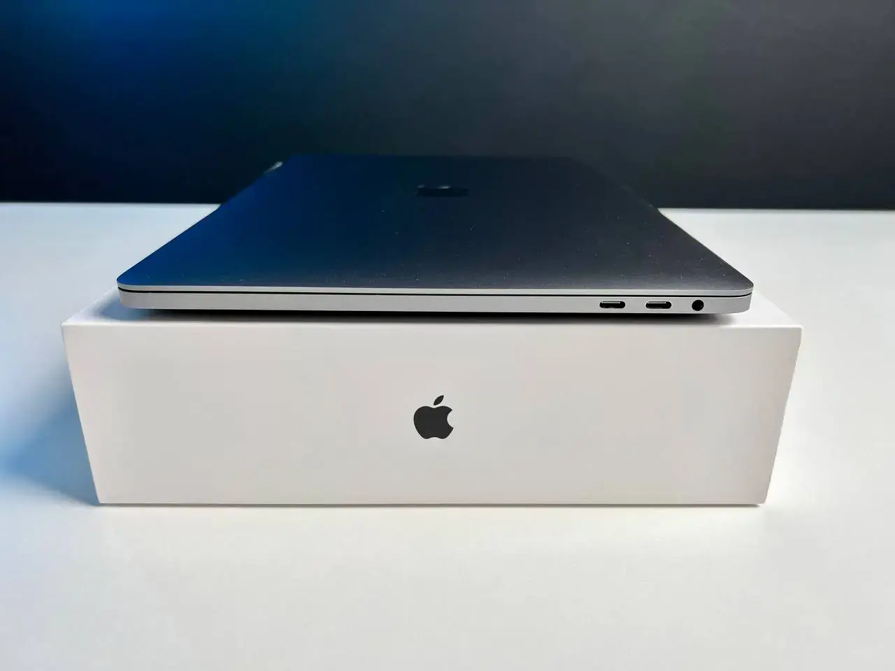 USED MacBook Pro 13" Space Gray (Z0Y60002F) 2020 (i5/32GB/512SSD)(Стан - 9/10. Комплект - повний | гарантія - 1 міс.) - Cycle 0